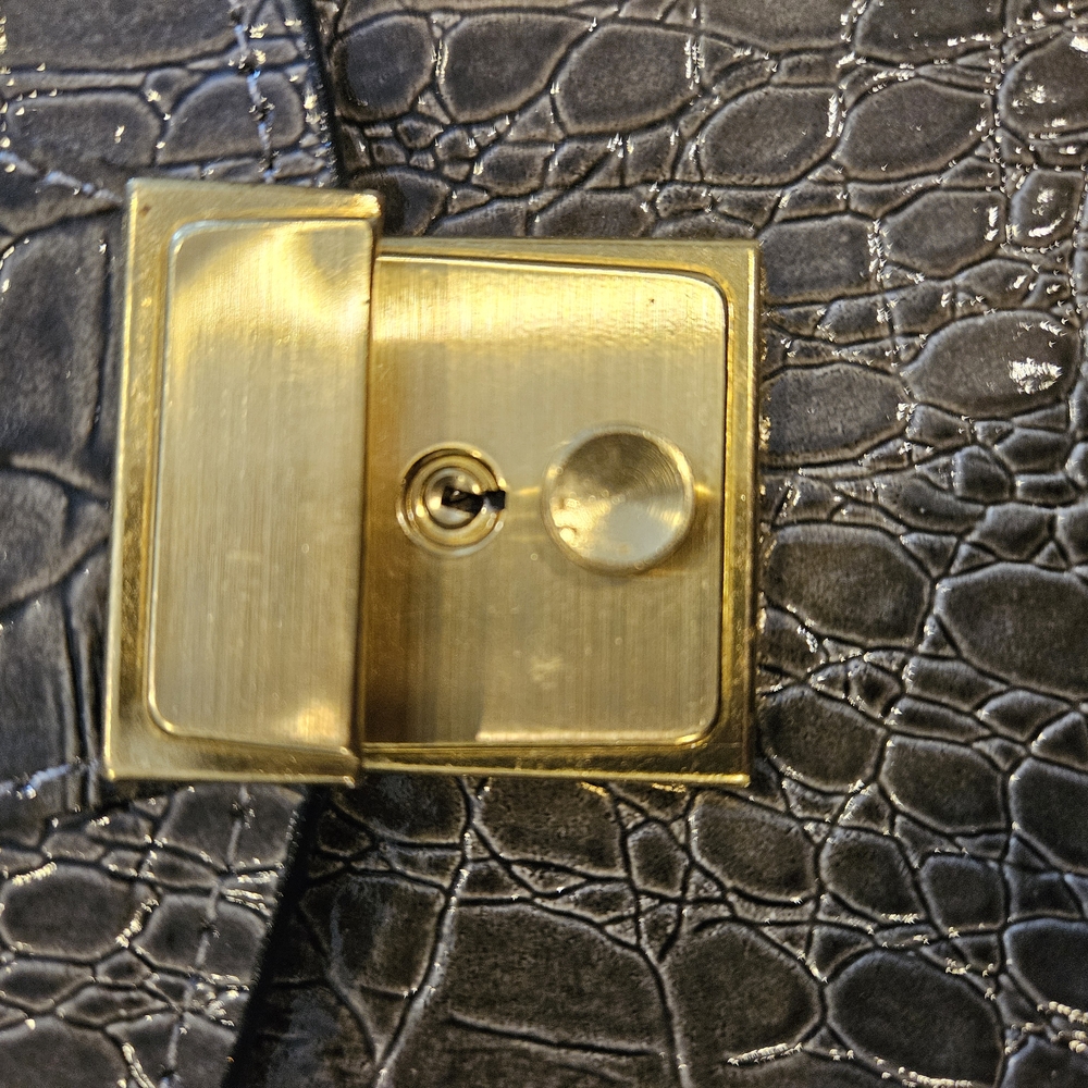 Genuine Leather Briefcase - Crocodile Pattern - Picture 2 of 11
